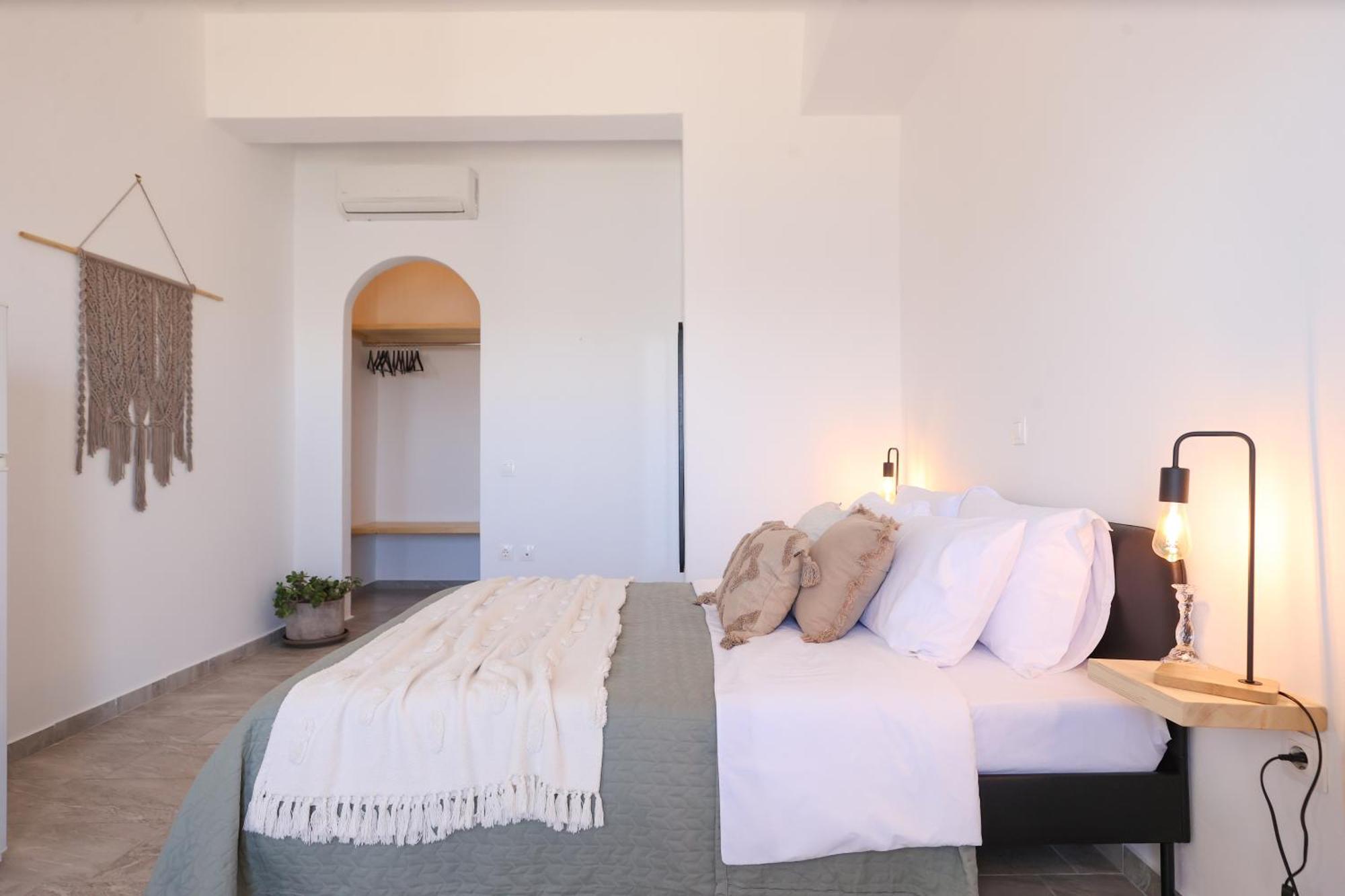 Enne Studios For Views & Tranquility Ftelia  Kamer foto