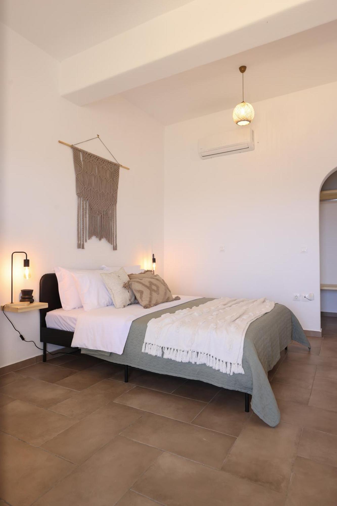 Enne Studios For Views & Tranquility Ftelia  Kamer foto